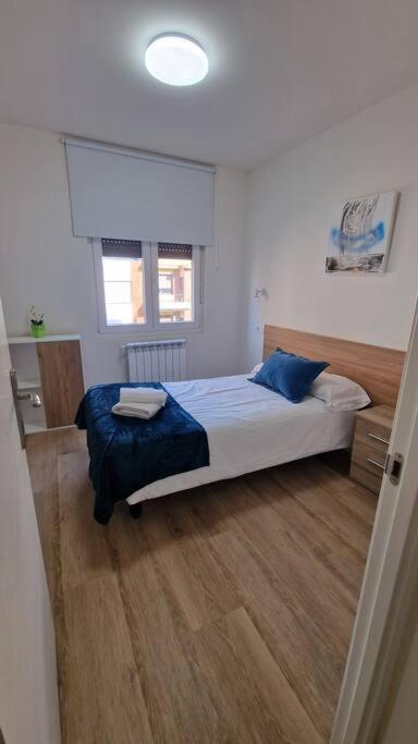 Apartamento Aires De Tineo Oviedo Esterno foto